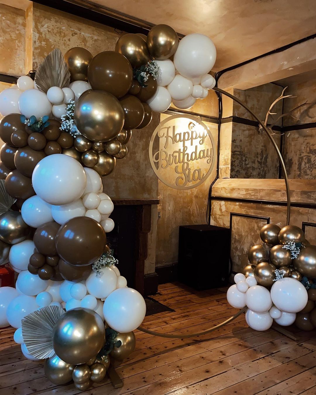 LavLavish Decor