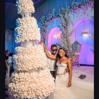 Naomis cakesnmore